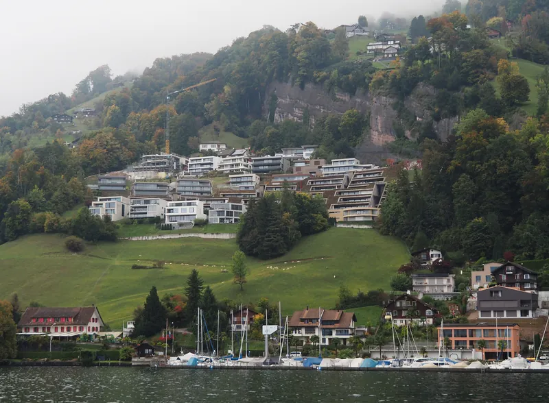 Vitznau Siedlung Husen (2025-10-10)