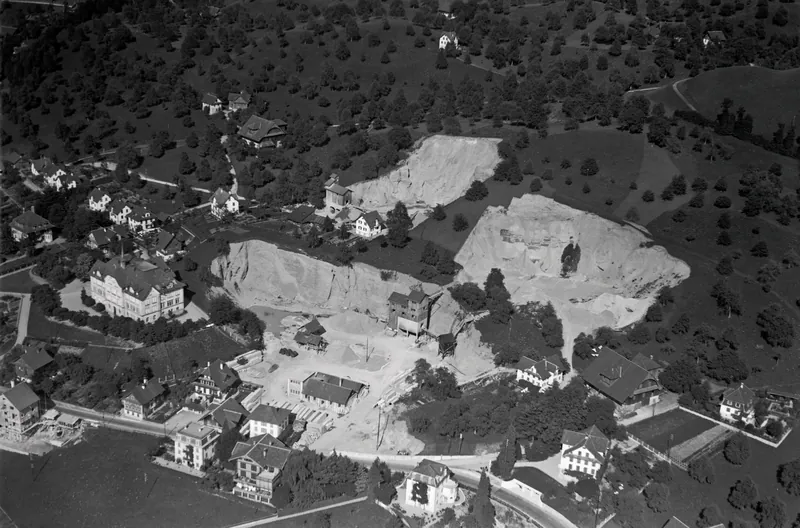 Küssnacht am Rigi, Tschümperlin cement pipe factory (10.07.1934)