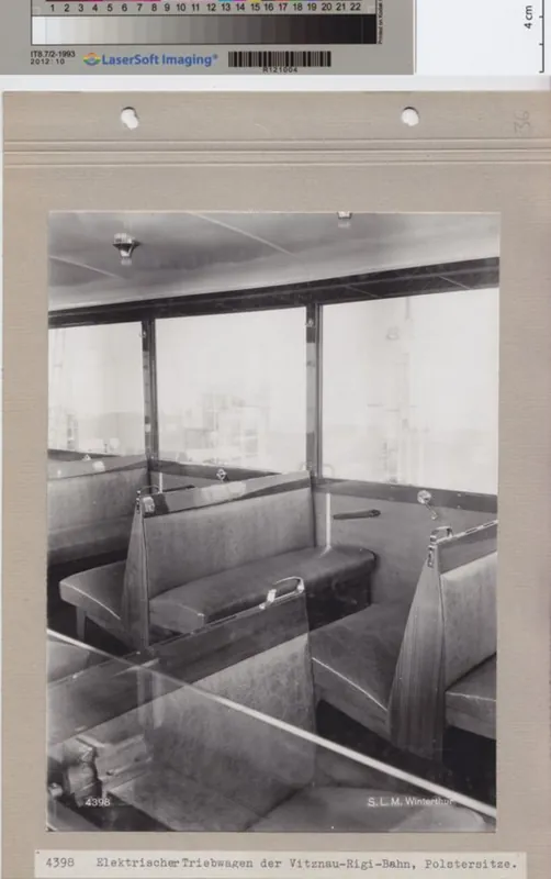 ElektrischerTriebwagen der Vitznau- Rigi -Bahn, Polstersitze. (ca. 1937)