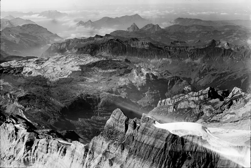 Bächistock, Silberenalp, Mythen, Rigi (1923)