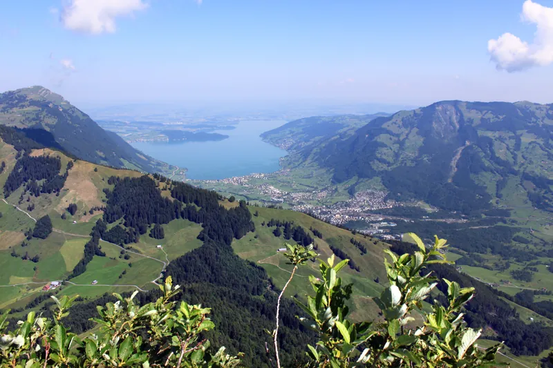 Blick in Richtung Zuger See (2014-07-25 08:26:48)