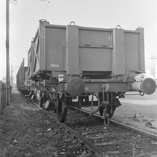 Fahrleitungsjochauswechslung in Küssnacht am Rigi (25.10.1951)