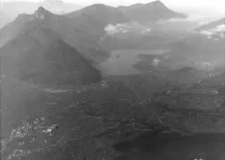 Lowerzersee-Rigi, von Grossem Mythen (1929)