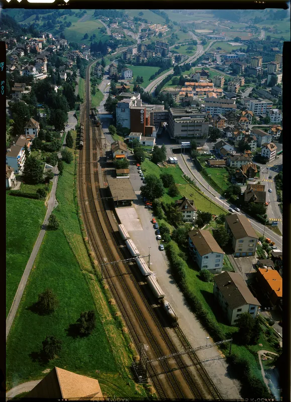 Küssnacht am Rigi (SZ), train station and surroundings (8/1991)