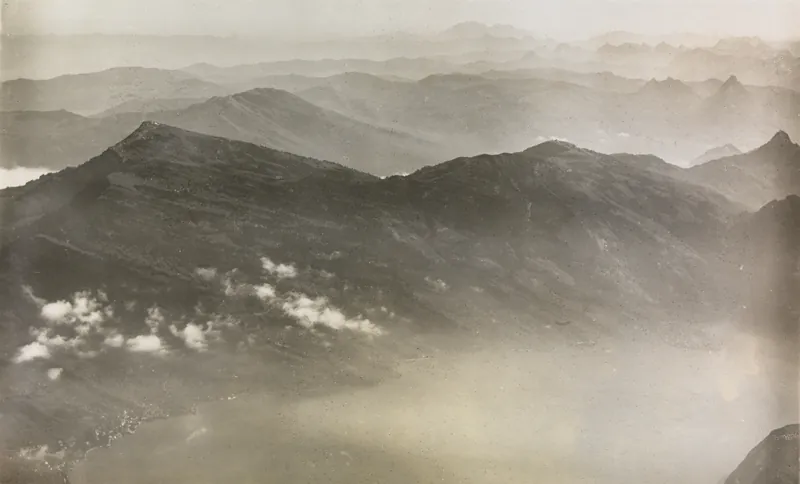 Weggis, Vitznau, Rigi-Kulm, Gnipen, Mythen, Scheidegg, Hochfluh from 1900 m (1925)