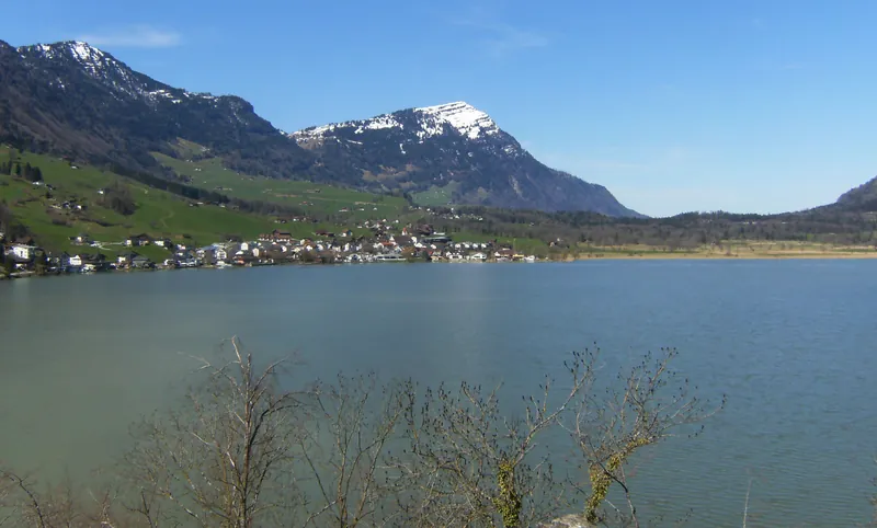 Lauerzer.See.2600 (2013-04-13 22:19:50)