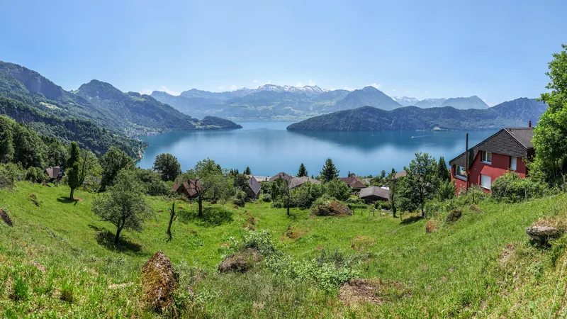 CH.LU.Weggis.Bannholz Lake-Lucerne 16K 16x9-R (2014-06-10 12:54:21)