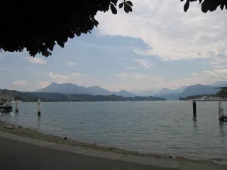 Lake Lucerne (16199288916) (2006-07-31 11:53)