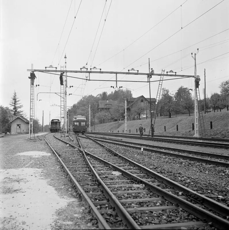 Fahrleitungsjochauswechslung in Küssnacht am Rigi (25.10.1951)