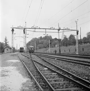 Fahrleitungsjochauswechslung in Küssnacht am Rigi (25.10.1951)