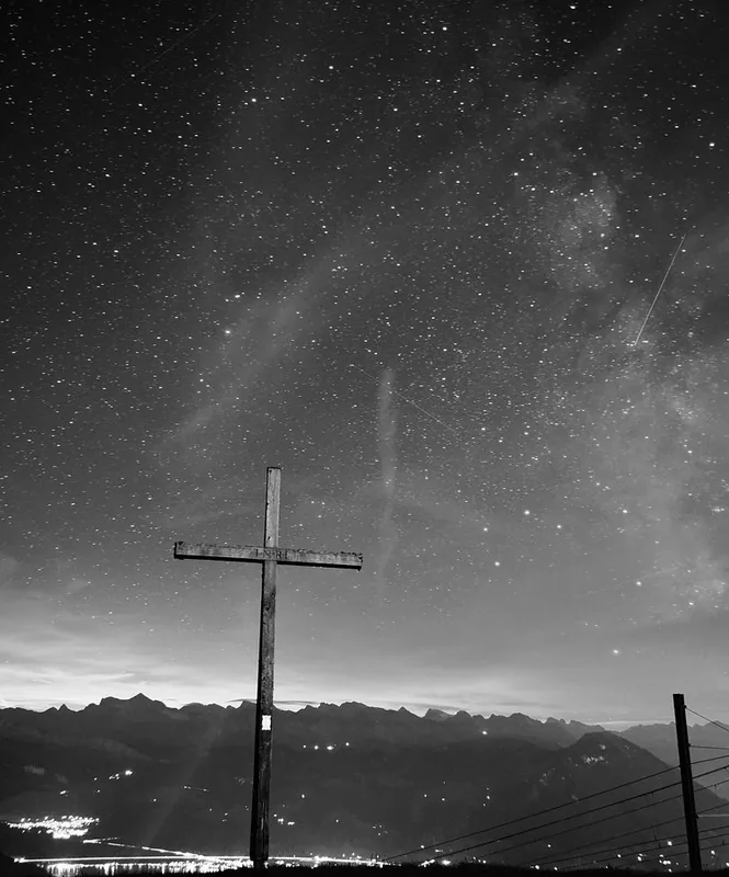 Stars at the cross (2026-09-12)
