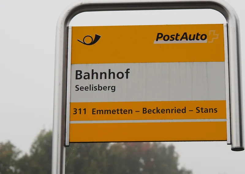 Seelisberg Postauto-Haltestelle Bahnhof (2025-10-08)