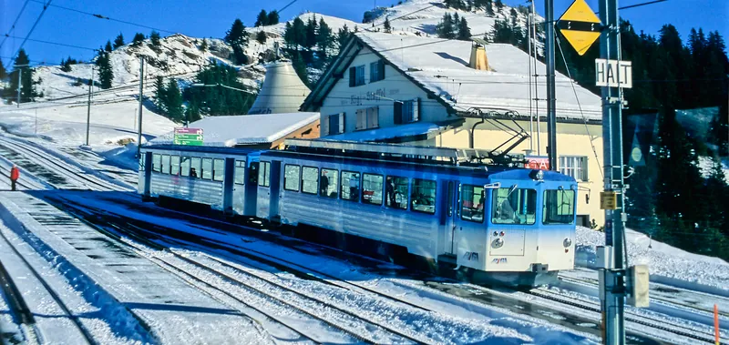 C3.12a Bf Rigi Staffel, Bhe 4-4 15 ARB (2009-12-09)