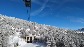 Seilbahn im Schnee (2023-11-29 14:11:33)