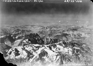 Central Swiss mountains, Urirotstock, Schwalmis, Rigi, Mythen (03.07.1968)