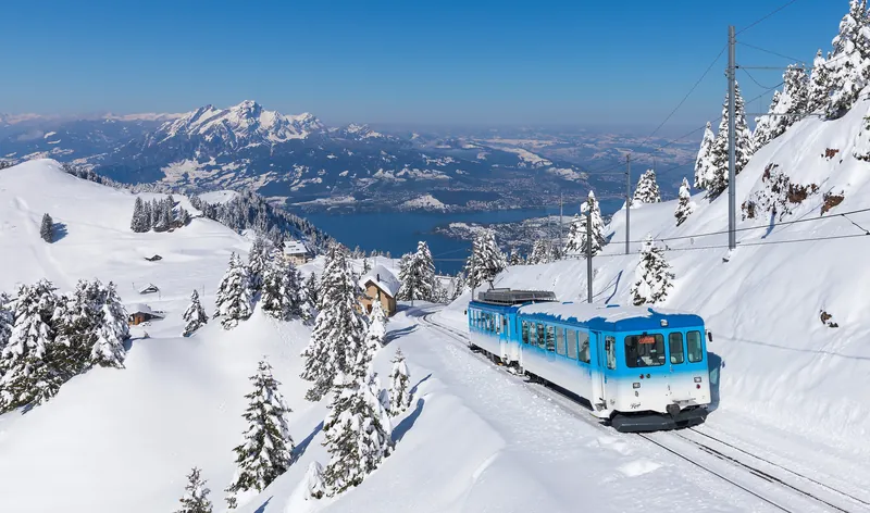 RB BDhe 2-4 II Rigi Staffel - Rigi Kulm (2017-04-29 09:45:54)