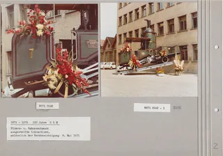 Lokomotive Nr. 7 der Vitznau-Rigibahn mit Blumenschmuck. Das 100-jährige Jubiläum der SLM gab Anlass, einer breiten Öffentlichkeit die Firma und ihre Produkte zu präsentieren. Hier ist die erste von SLM gebaute Lokomotive zu sehen, die Lokomotive Nr. 7 der Vitznau-Rigi-Bahn, die mit Blumen geschmückt auf dem Werkgelände platziert wurde und heute im Verkehrshaus Luzern ausgestellt ist. (1971)