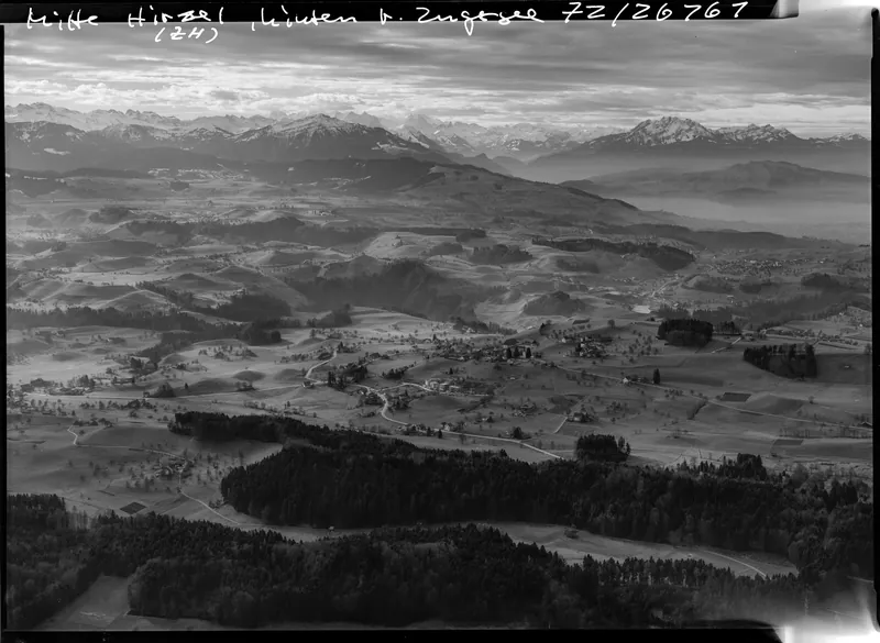 Hirzel, overviews Hirzel, Lake Zug, Rigi, Pilatus, beautiful landscapes (07.12.1972)