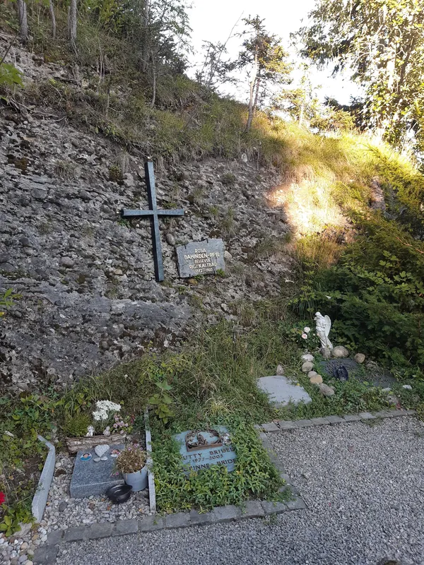 Rigi Kaltbad-cemetery-04ESD (2023-09-04)
