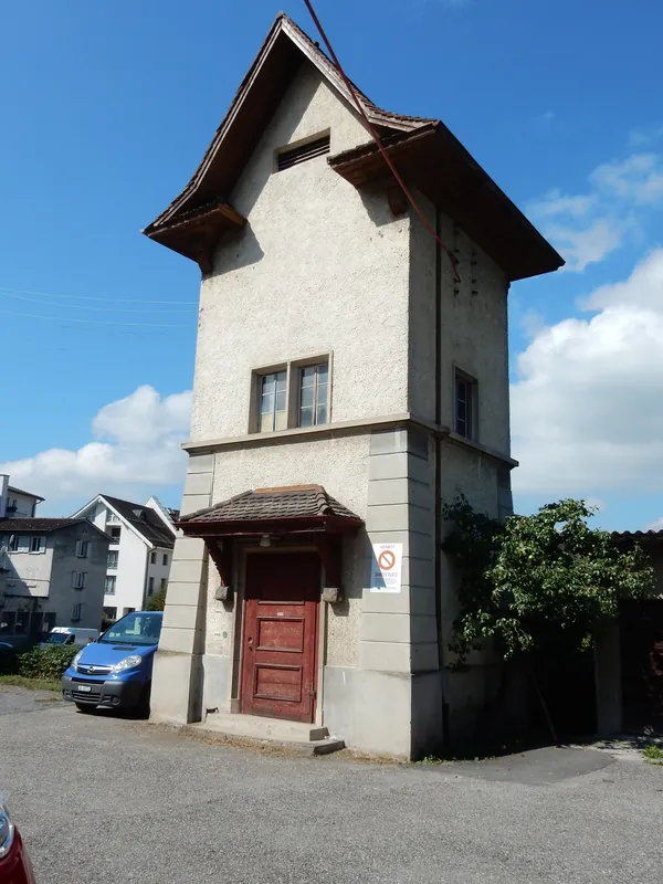 Küssnacht am Rigi, Oberdorf, transformer station (08.09.2015)