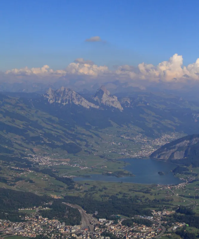 Arth , Lake Lauerz, Seewen, Lauerz (2022-08-09 17:20:41)