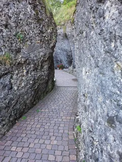 Rigi Kaltbad-entrance rock chapel-02ASD (2023-09-04)