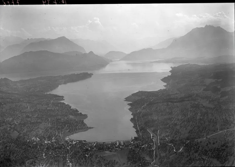 Küssnacht am Rigi, Bürgenstock, Pilatus v. N. from 1000 m (10.07.1934)