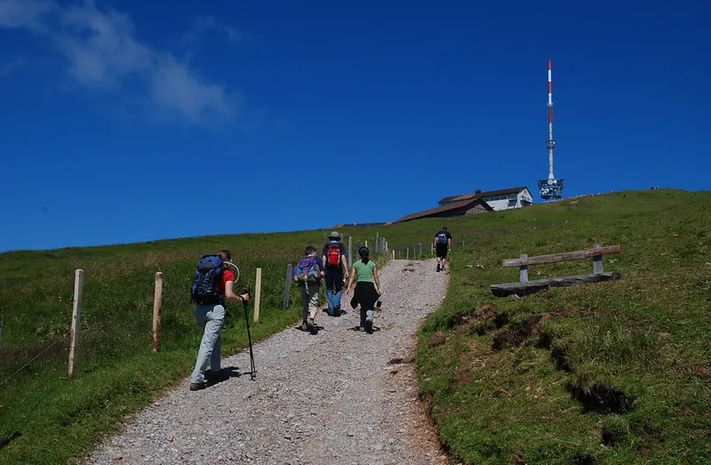 Our target, Rigi Kulm ~1800m
