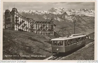 Rigi-Kulm mit Rigi-Bahn vor Mythen und Glärnisch (keine Angabe)