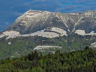 Rigi NW flank after rare May snowfall (5. 5.) , from Udligenswil (06.05.2019)