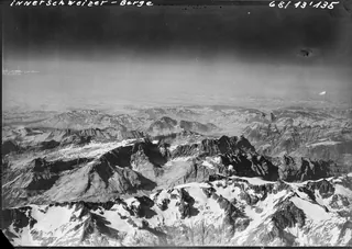 Central Swiss mountains, Urirotstock, Schwalmis, Rigi, Mythen (03.07.1968)