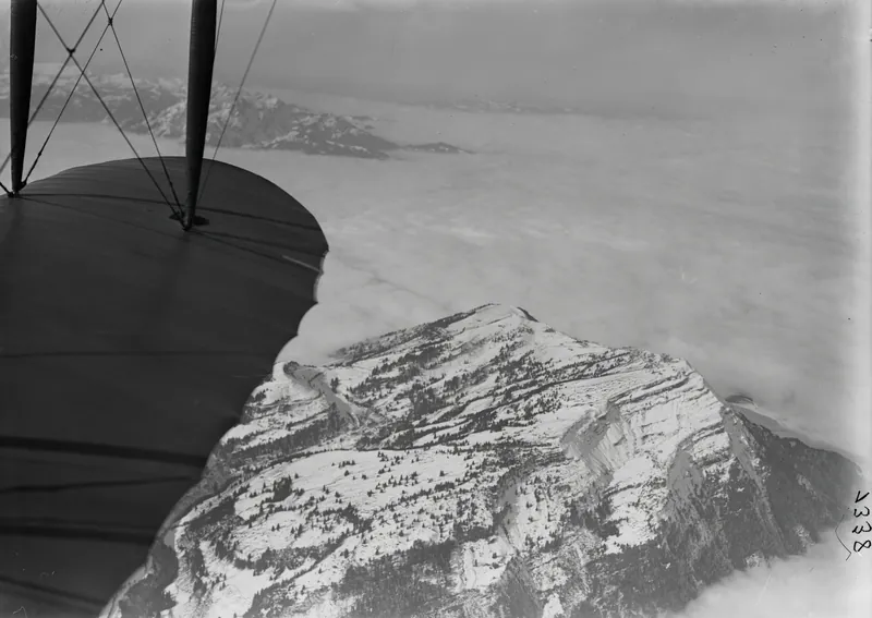 Rigi with sea of fog, Pilatus (1919)