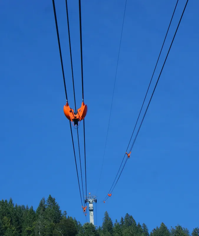 Weggis-ropeway-Rigi Kaltbad-slack carriers-pylon 2-01ASD (2023-10-08)