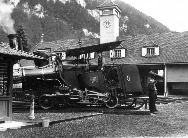 A Rigi hegyen közlekedő fogaskerekű vasút (Rigi-Bahnen) gőzmozdonya. Fortepan 28572 (1931)