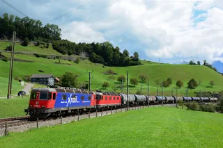 SBB Cargo Re 620 088 + Re 620 085 (52515596375) (2021-08-27 11:51)