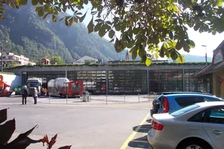 Vitznau train station 16 (2011-09-21 15:02:40)