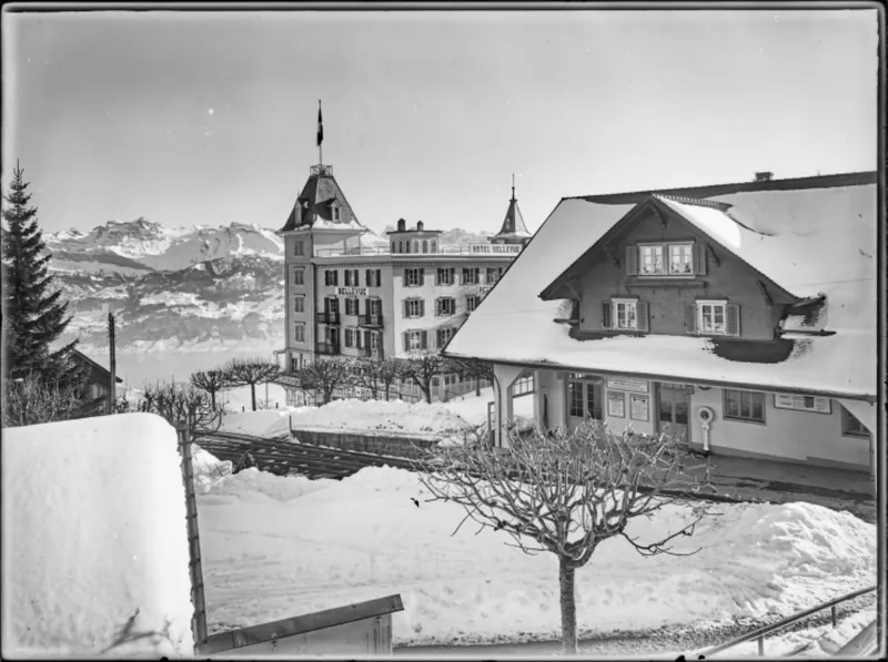 Rigi Kaltbad, Bahnhof, Teilaussenansicht (3/1932)