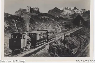 Rigi-Kulm (1800 m) mit Rigi-Bahn und Grand-Hotel Schreiber (zwischen 1875 und 1952)