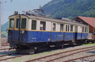 Leukerbad : Ex station building of the LLB ; MOB railcar, ex BDe 4/4 28 in Montbovon ; snowplow X 10 of the MOB, tpf tractor 12 ; BDe 4/4 142 in new dress ; Vitznau-Rigi steam loco 17 ; Ballwil with train 6033, Bt 906 at 11:35 in Ballwil ; train 6044 to Lenzburg in Hochdorf at 12:32, NPZ (16.07.2002-27.07.2002)