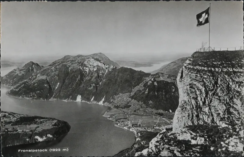 Fronalpstock (1922 m) on Lake Lucerne, Brunnen, Rigi and Lake Zug (vor 4.7.1951)