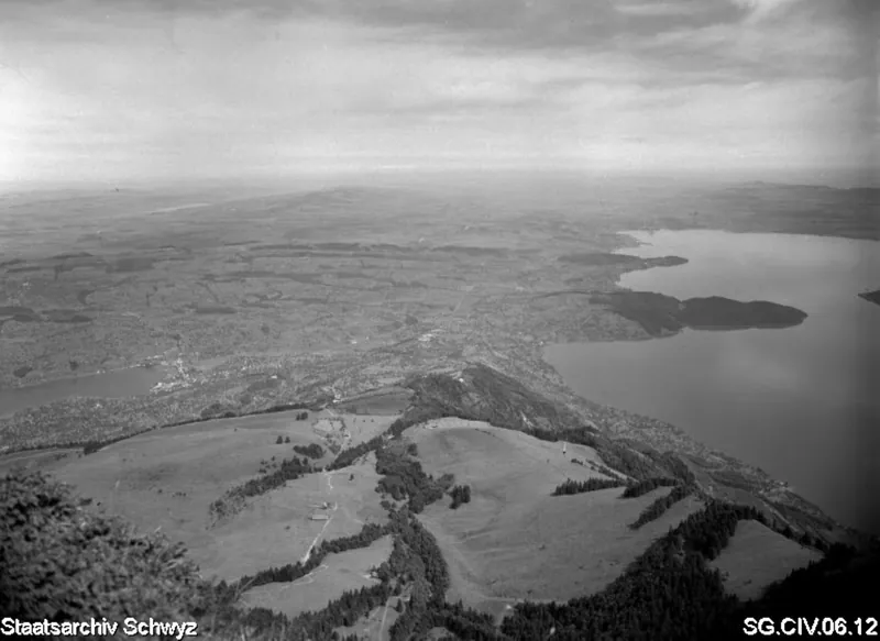 Blick von der Rigi auf die Seebodenalp (vor 1958)