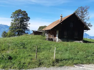 Rigi-Felsentor-House near railway station-01ESD (2023-09-04)