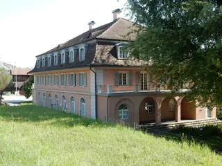 Küssnacht am Rigi, Bahnhofstrasse, administrative building of the Baer cheese factory (08.09.2015)
