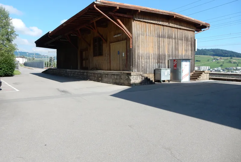 Küssnacht am Rigi, Immensee, Bahnhofstrasse, SBB railroad area (08.09.2015)