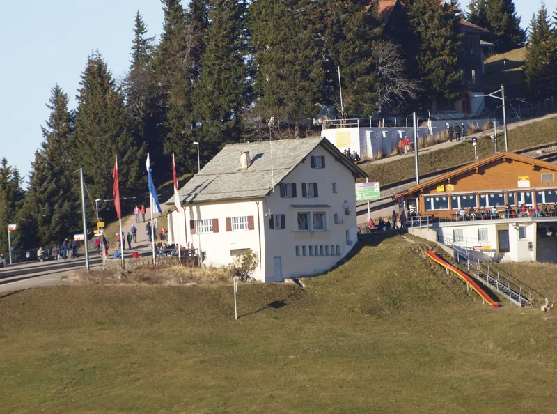 Rigi Staffel B124247 (2011-11-12 14:55:19)
