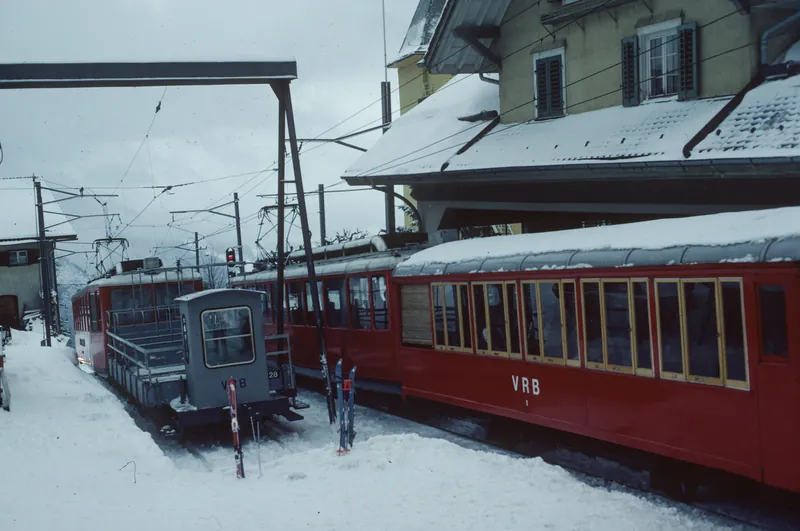 Rigi-Kaltbad, two VRB trains (2/1985)