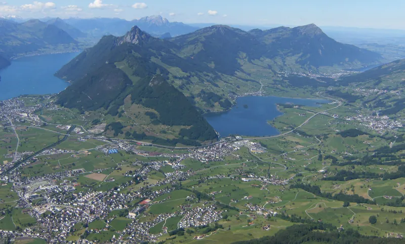 Rigi, Lauerzersee und Pilatus (2011-05-18)