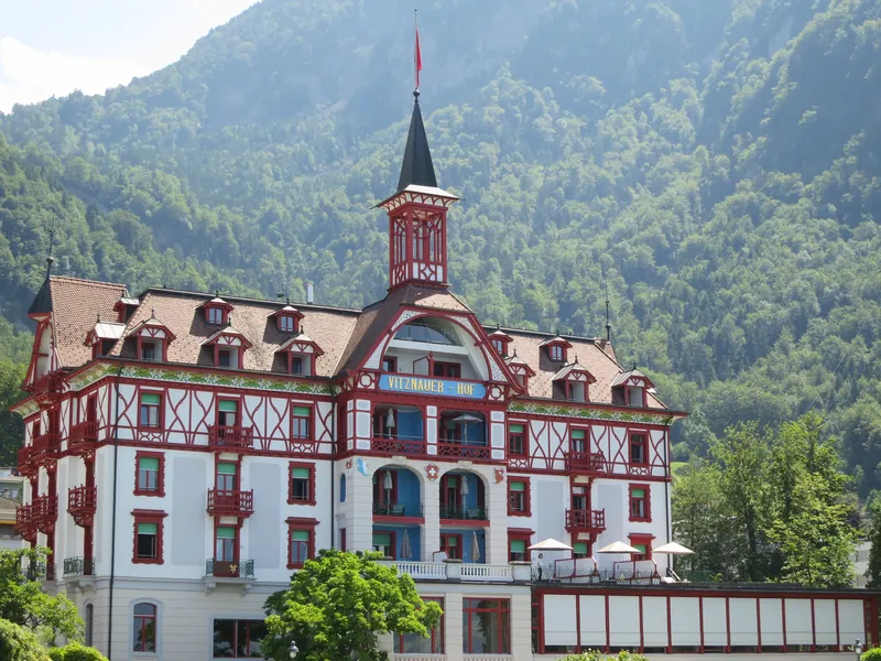 Vitznau Vitznauer Hof 02 (2014-06-27 12:14:00)