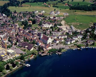 Küssnacht am Rigi, town center with church (17.06.2002)