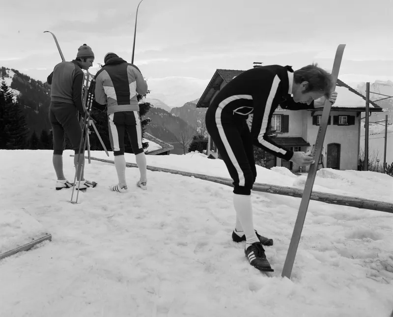 Cross-country skiing on the Rigi, start (5/1978)